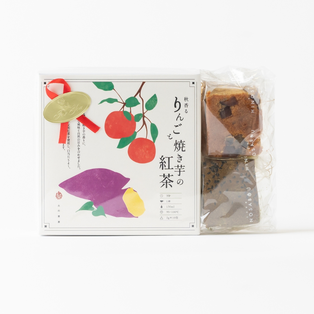 りんごと焼き芋の紅茶とパウンドケーキ